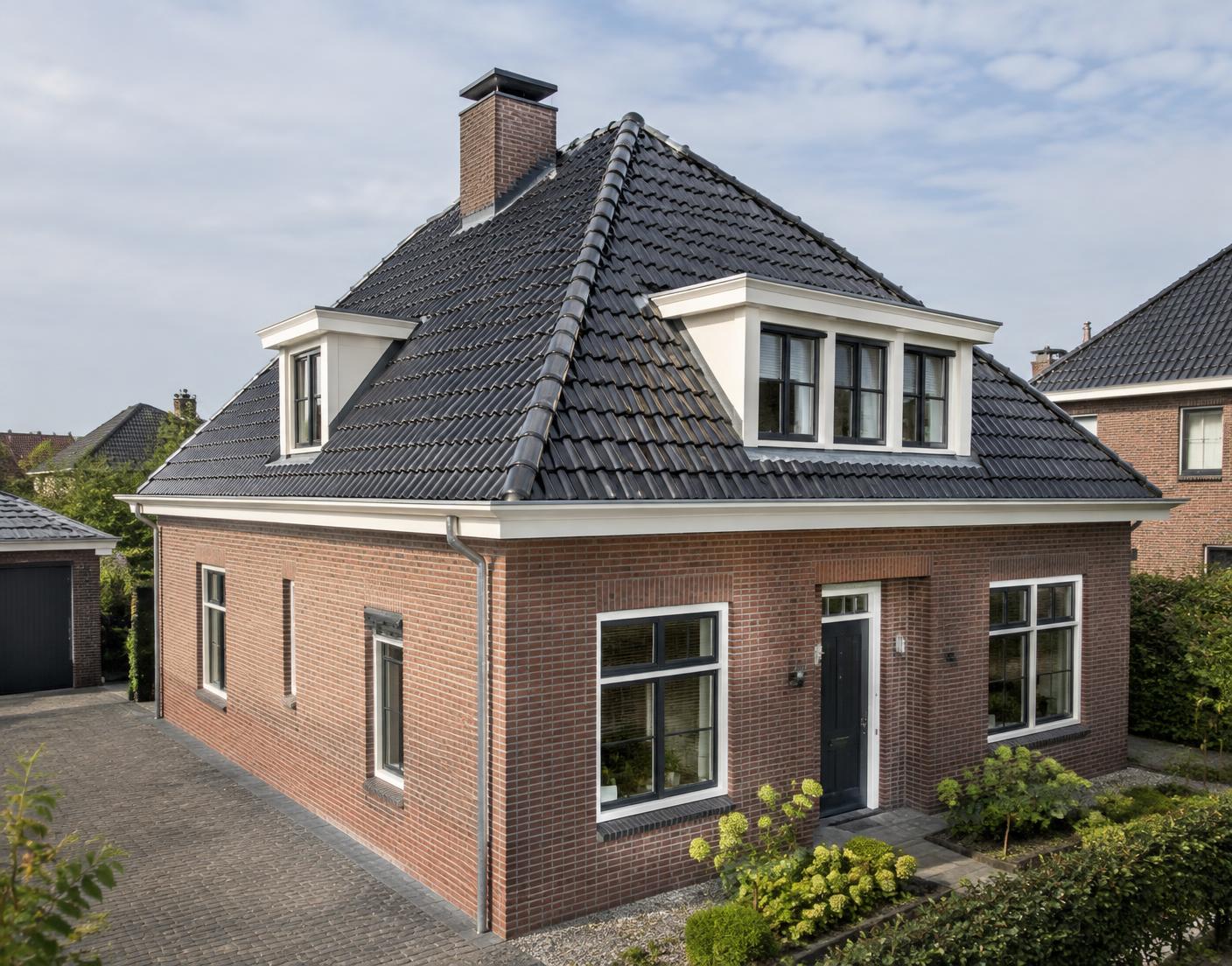 Dakrenovatie vrijstaande woning